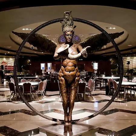 Nh Gran Casino De Extremadura Hotel 5*