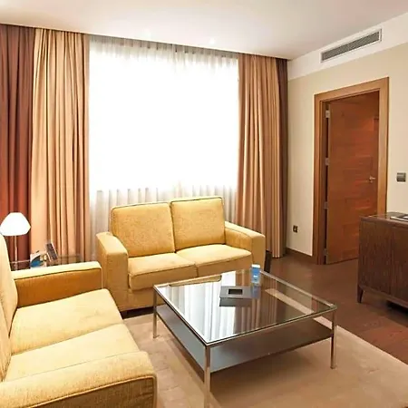 Nh Gran Casino De Extremadura Отель 5*