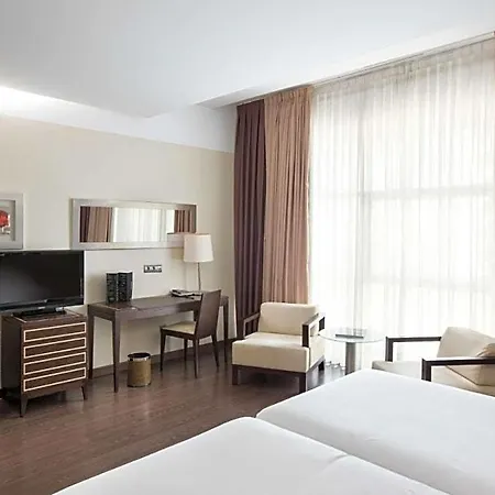Nh Gran Casino De Extremadura 5* Бадахос