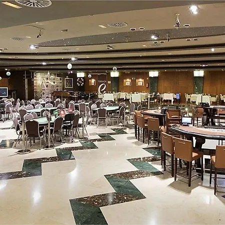 Hotell Nh Gran Casino De Extremadura 5*