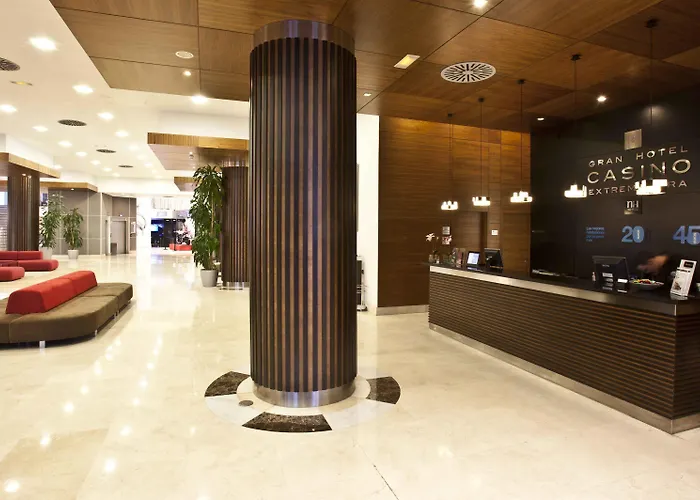 Nh Gran Casino De Extremadura 5*