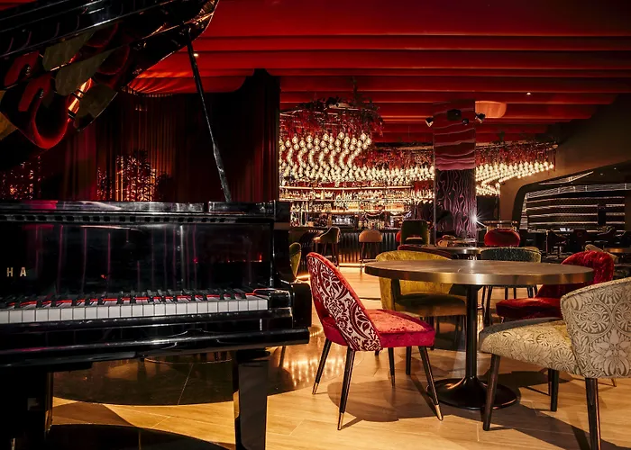 Nh Gran Casino De Extremadura Szálloda 5*