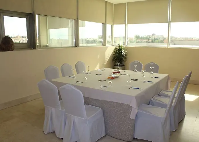 Nh Gran Casino De Extremadura 5*