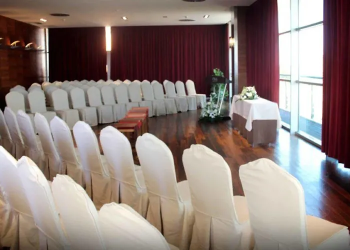 Nh Gran Casino De Extremadura Szálloda 5*